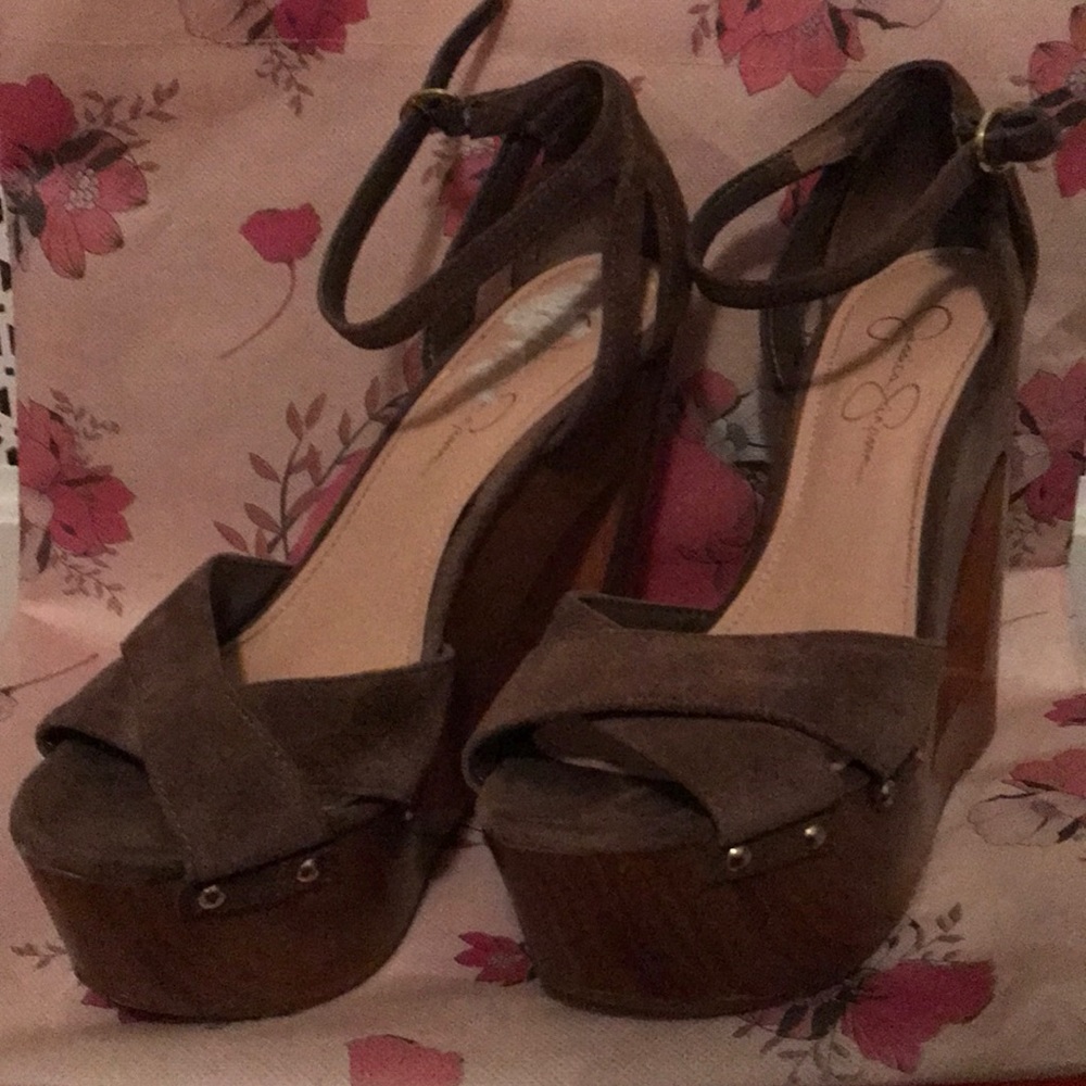 Jessica Simpson brown wedges